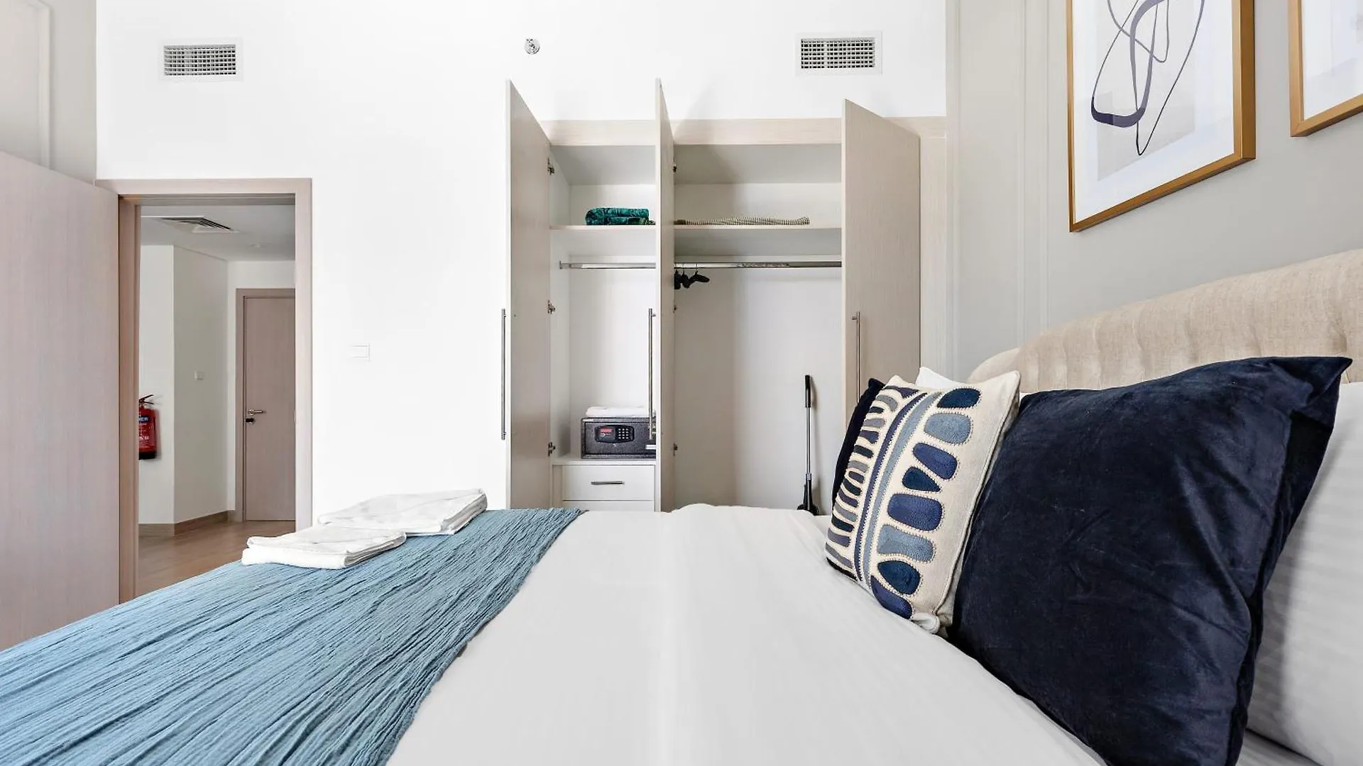 Silkhaus Chic 1Bdr With Canal View On Yas Island Abu Dhabi Appartement